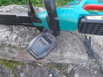 STRIHAC KEROV, NOZNICE NA ŽIVÝ  PLOT