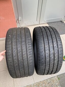 255/35 R19 BARUM