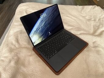 Macbook Air M3 Temne Atramentový
