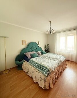 Na predaj tehlový 3+1 izbový byt, Dlhé Hony- Trenčín, balkón