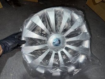 Puklice nové Škoda R15