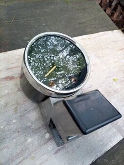 Suzuki VS Intruder Tachometer