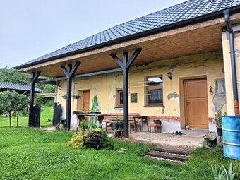 Rodinný dom na polosamote s veľkým pozemkom, Nová Bošáca