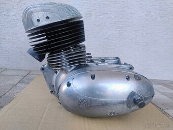 Motor CZ250/455
