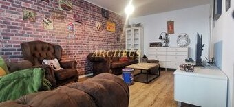 NA PRENÁJOM 3-IZBOVÝ ZREKONŤRUOV.BYT, HODVÁBNA UL., TREBIŠOV - 1