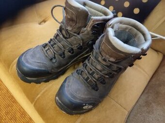 Kožené turistické alebo zimné topánky SALOMON v 40