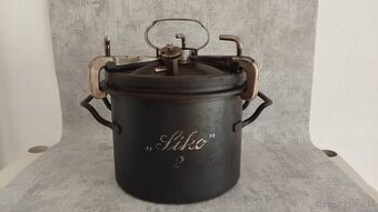 Velmi starý tlakový hrnec tzv.tlakáč německé výroby. D.R.G.M