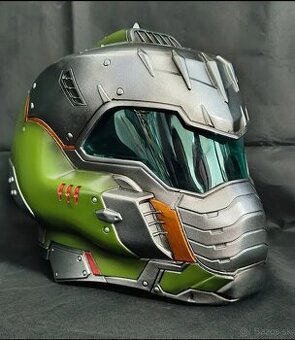 DOOM zberateľská helma