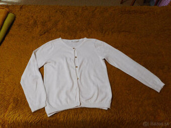 dievčenský svetrík na gombičky 6-8rokov