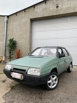 Predám ŠKODA FAVORIT 136 L r.v.1989 prvomodel