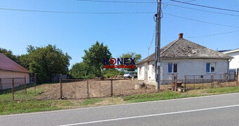 RODINNÝ DOM - štvorec vo Veľkých Kapušanoch - Veškovce