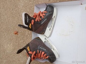 Korčule Bauer Supreme 140, veľkosť 31