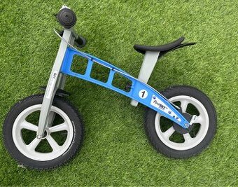 Odrážadlo FirstBIKE Street – s brzdou, nafukovacie plášte