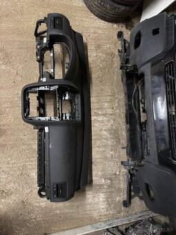 Predám palubnú dosku golf 5