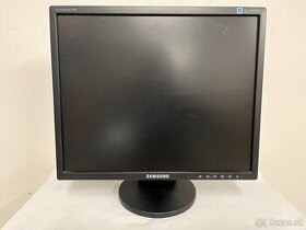 Predam 19” LCD monitor Samsung 943BT