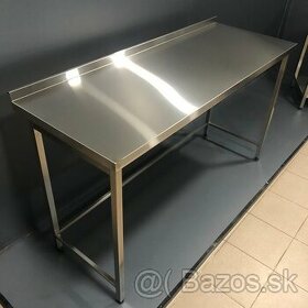Pracovný stôl nerezový / nerezové stoly so zadným lemom - 1