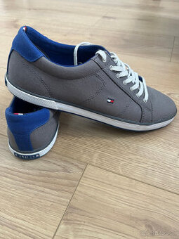 Panske tenisky Tommy Hilfiger Harlow 1D, vel. 44, sive
