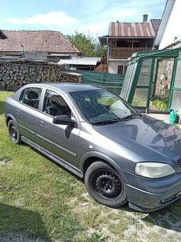 Predam Opel Astra 1,4 benzin