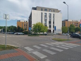 Na prenájom 1 iz. byt, 35 m2, Bratislava, Slnečnice-Viladom