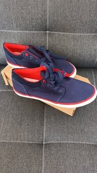 Nove panske tenisky velkost 44
