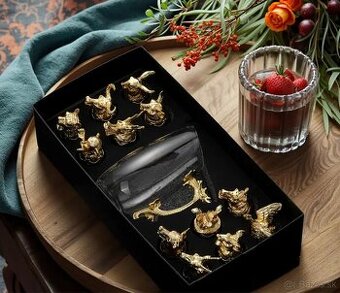 luxusná  13-dielna sadu na pitie s bronzovými detailmi