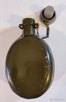 Vojenská poľná fľaša