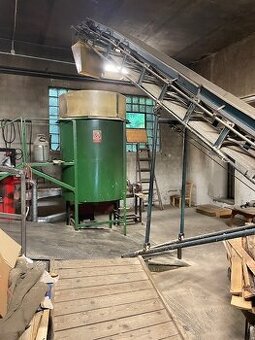 Teplovodní kotel 400kW na piliny, štěpku - 1