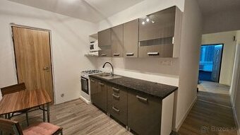 Veľký 2 izbový byt v centre Považskej Bystrice