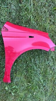 Predám blatník Yaris 1998-2005 1.0 1.3 Vvti 1SZFE