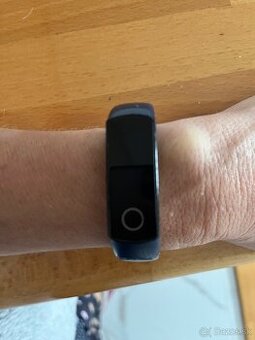 Honor Band 5 vo farbe Midnight Navy.