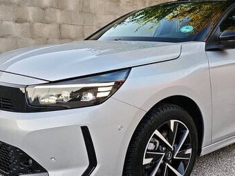 Opel Corsa Ultimate1,2 turbo benzín 74kw r.v.12.2024 km 8350