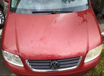 Kapota na Volkswagen touran 2003-2006