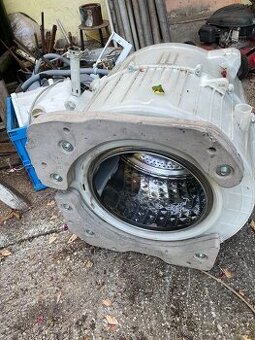 SAMSUNG  WF60F4E0W0W na nahradne diely