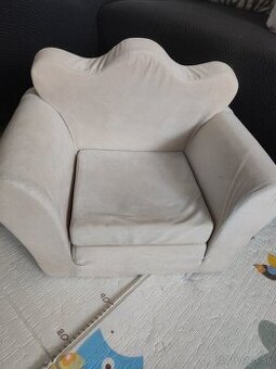 Krásne kresielko rozkladacie na predaj