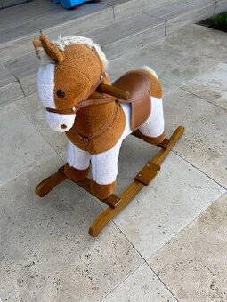 Hojdací koník + darček