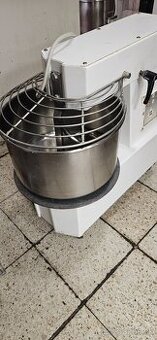 Miesic na cesto HTS 20T, 400V, 20L