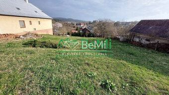 Exkluzívne na predaj stavebný pozemok v obci Brezolupy