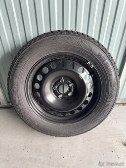 215/65 r17 Nokian zimné pneumatiky