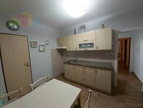 3 – izbový byt v obľúbenej lokalite MR. Štefánika - 82 m2. - 1