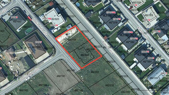 Krásny stavebný pozemok s platným stavebným povolením a proj