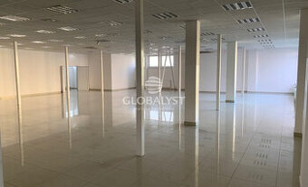 Obchodné priestory - 390 m2, vo frekventovanom OC na Furči