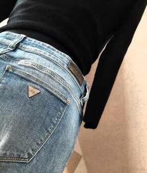 """GUESS DŽINSY""" VEL M