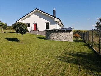 Moderná novostavba v obklopení prírody – Tužina
