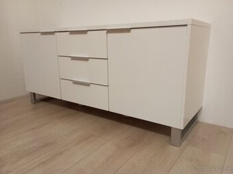 biela komoda - vysoký lesk