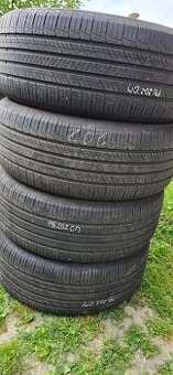 Predam pneu Hankook  235/55 r18