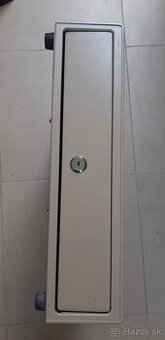 Predám zásuvku pre pokladňu
