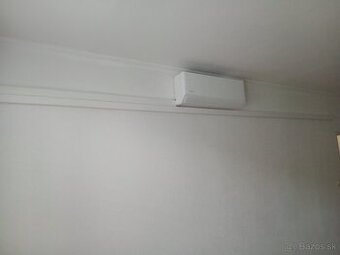 Klimatizacia midea breezeless E 2,6kW