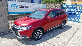 MITSUBISHI OUTLANDER 2,0 MIVEC 4WD CVT 7 miest