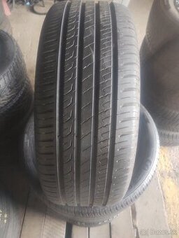 Pneu 225/55R17