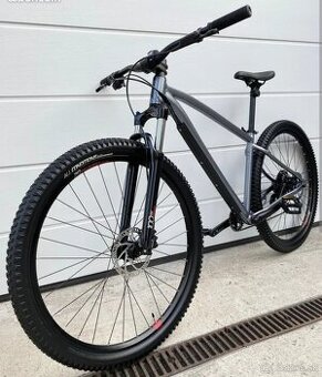 Bicykel rockrider Explorer 520